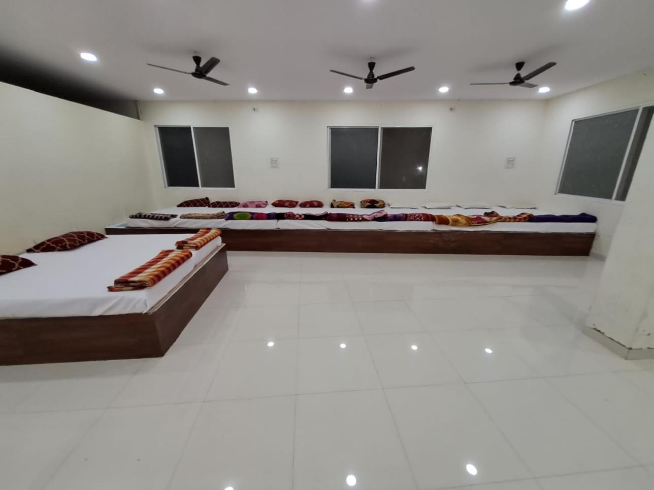 Shree Sawariya Yatri Grah Hotell Ujjain Eksteriør bilde
